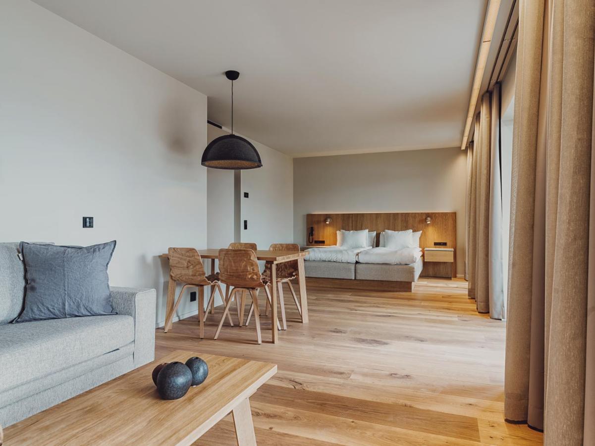Ahus Seaside Hotel Екстериор снимка