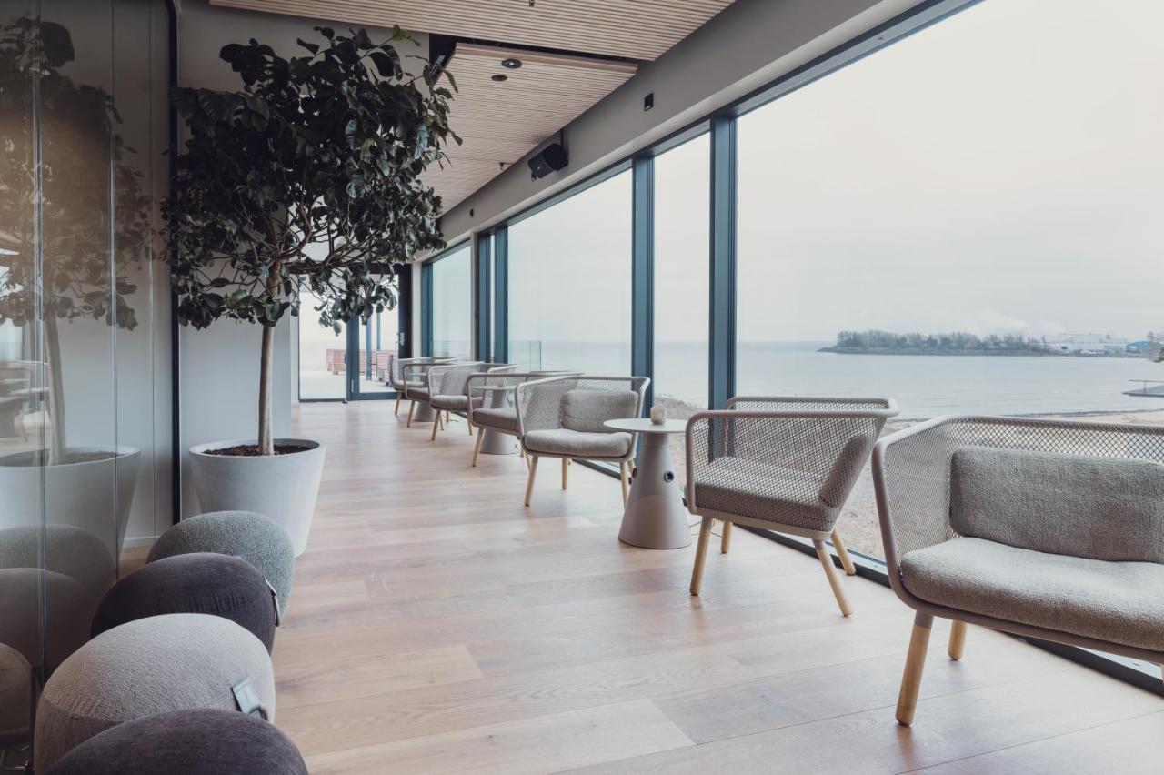 Ahus Seaside Hotel Екстериор снимка