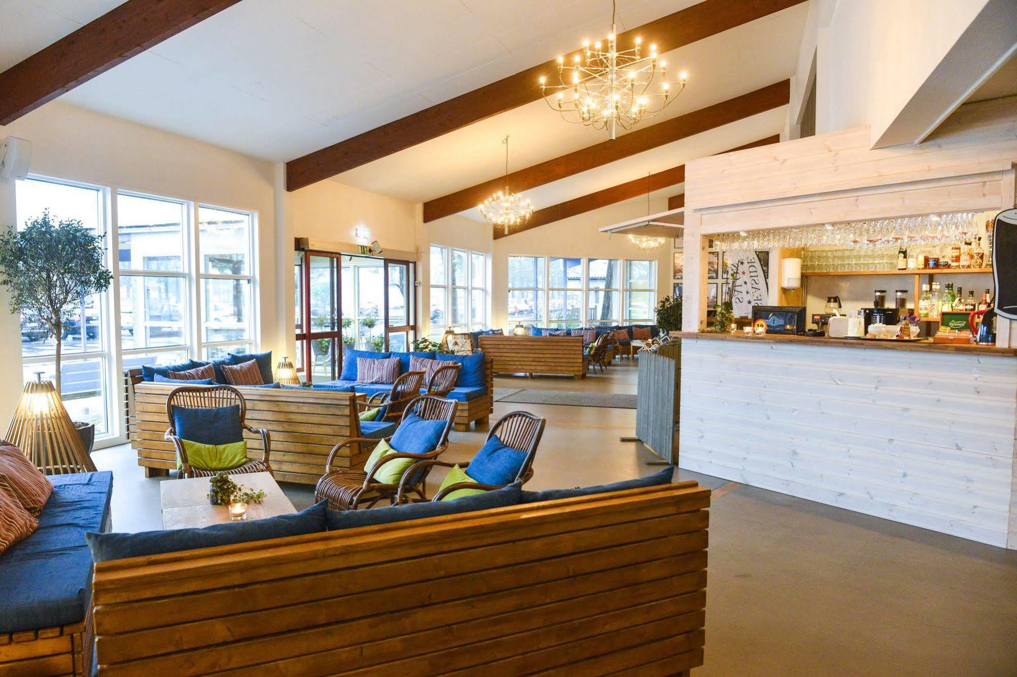 Ahus Seaside Hotel Екстериор снимка